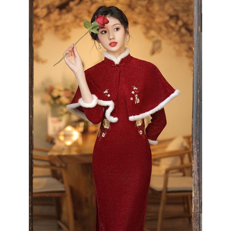 红色旗袍秋冬款加厚加绒改良连衣裙长袖拜年服女大人披肩保暖过年