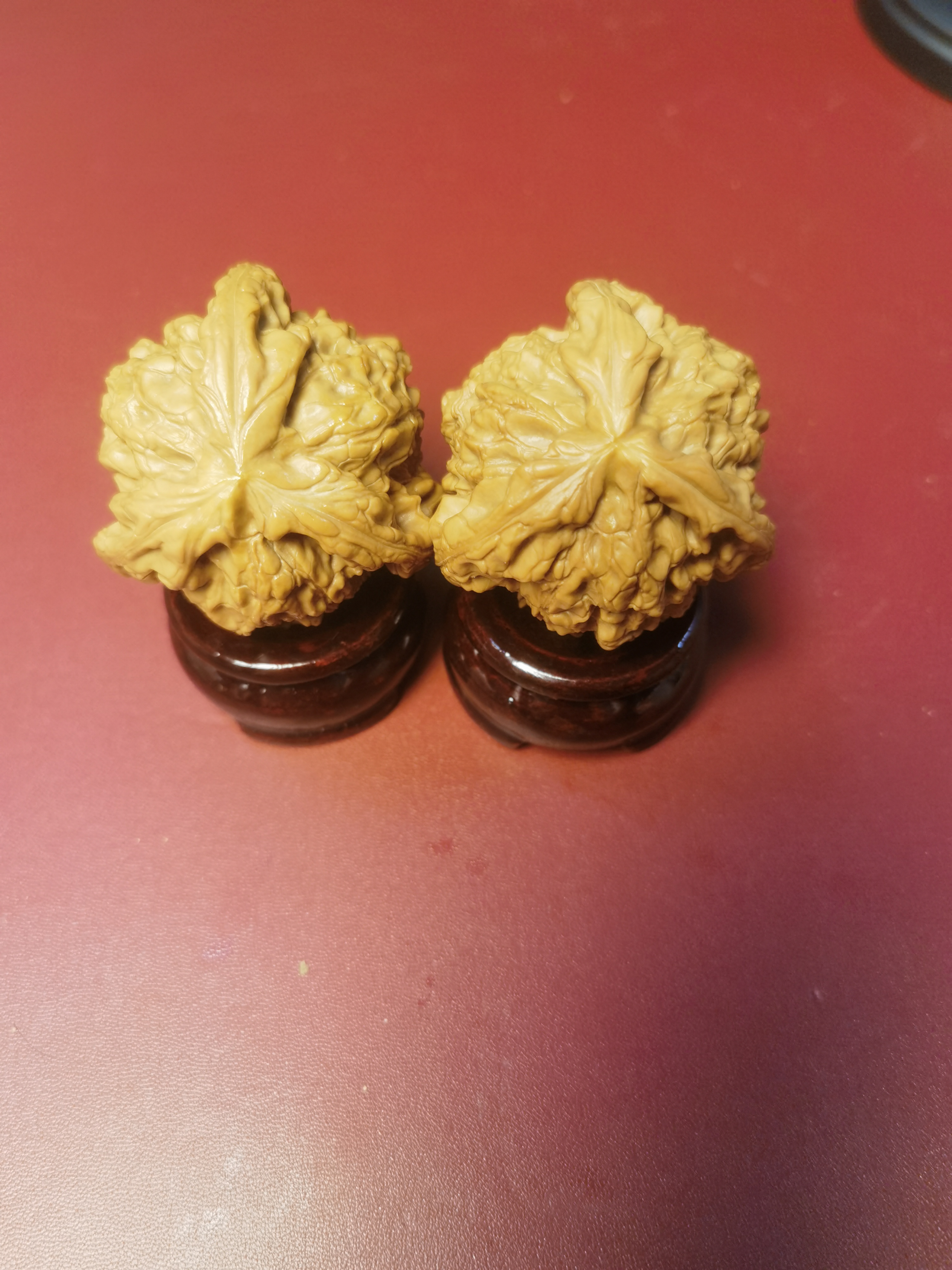 A转圈53尺寸龙鼎奔核桃。