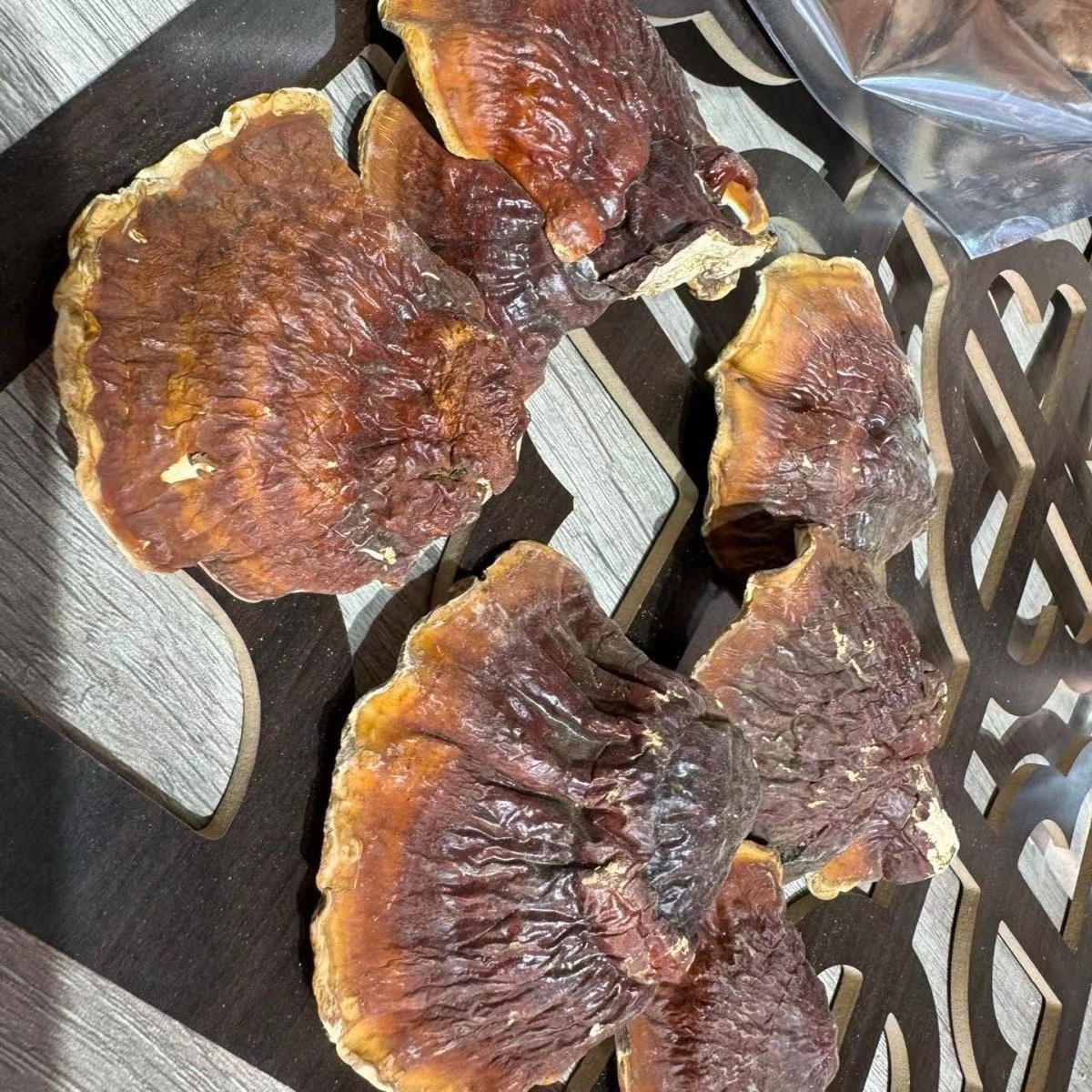 白肉灵芝、农夫珍品、农产品加枸杞