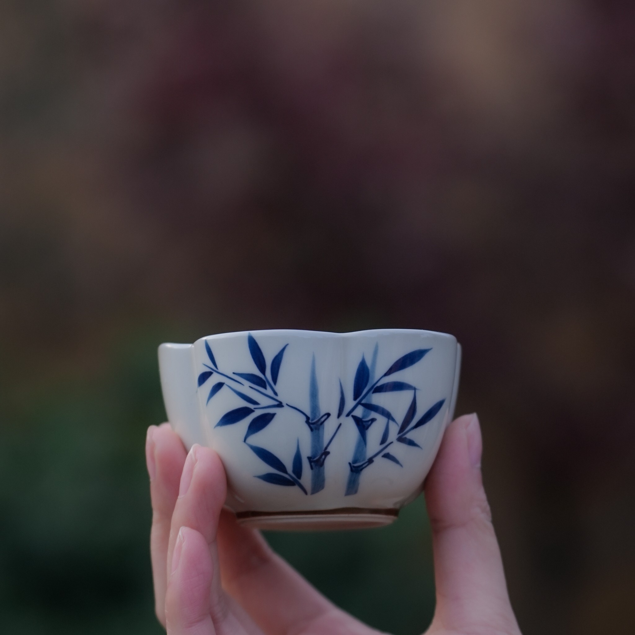 陶瓷手绘兰竹花口杯45ml