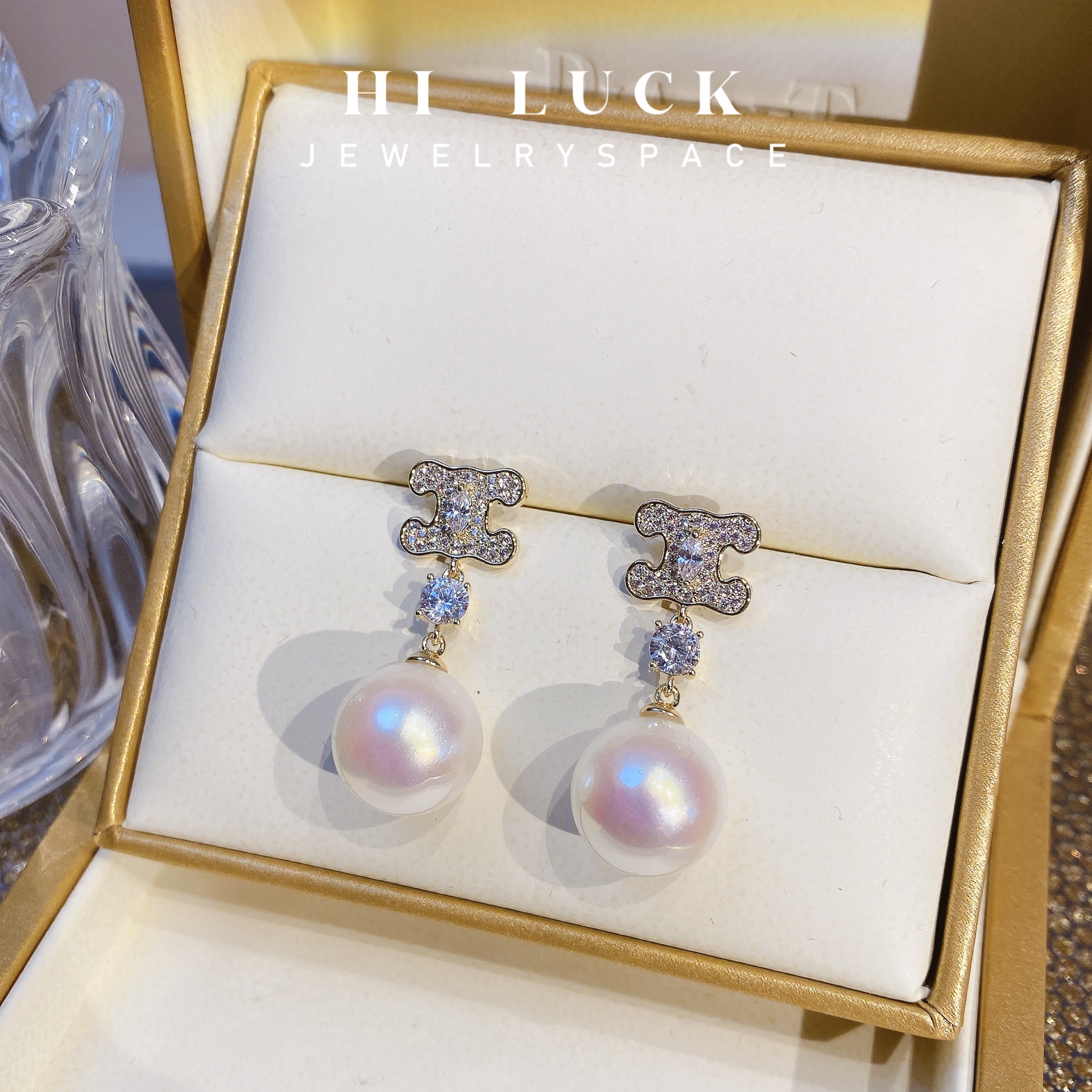 铜合金耳饰 Hiluck高级感气质C型交叉珠珠吊坠百搭高级感耳饰女!