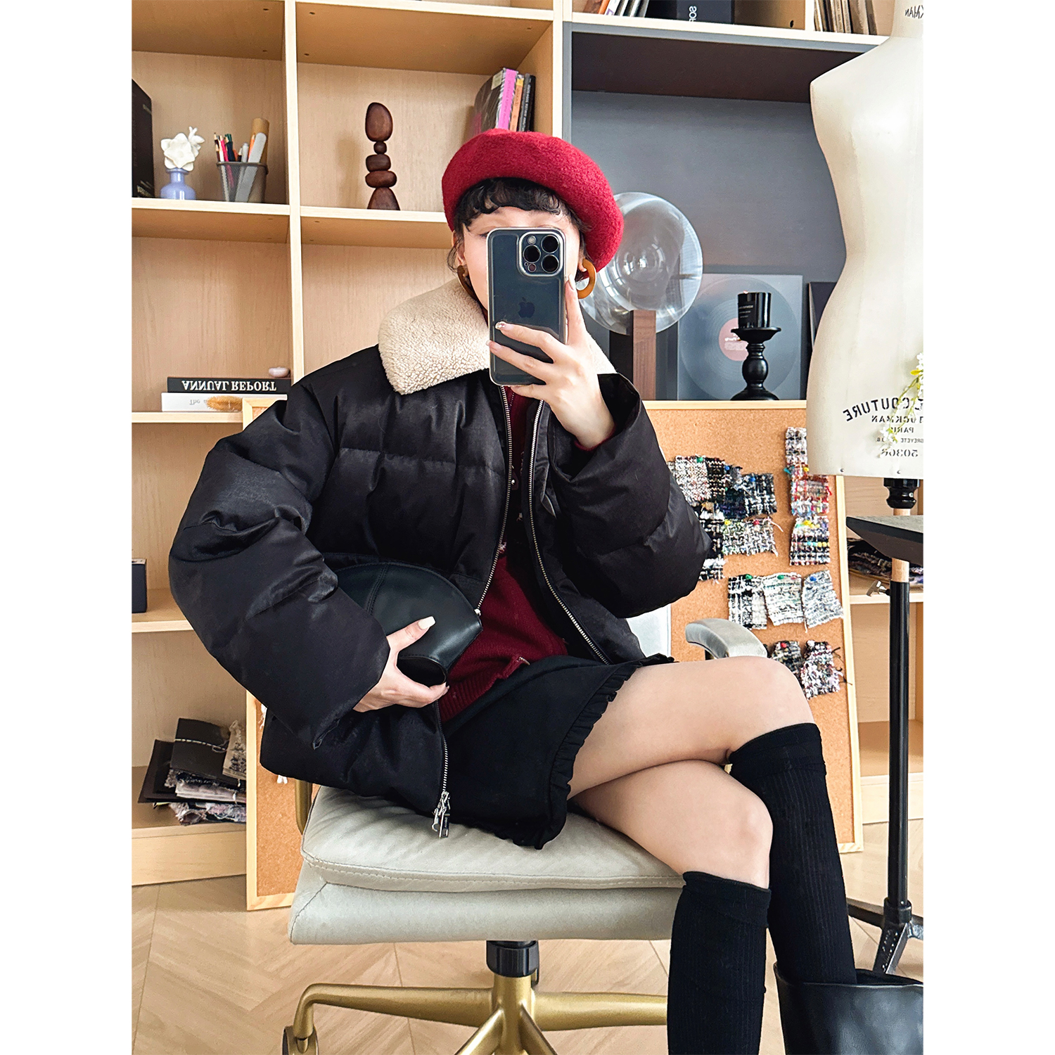 玖着时髦御寒_液态缎光高蓬松95白鹅绒可拆卸毛领miu风短羽绒服