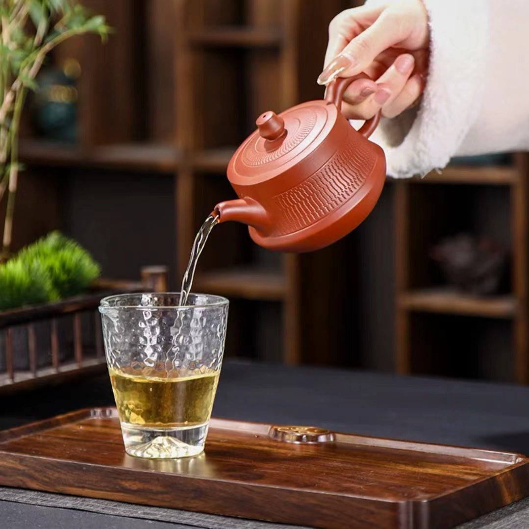 紫砂朱泥大红袍跳刀吉祥壶-220ccA88