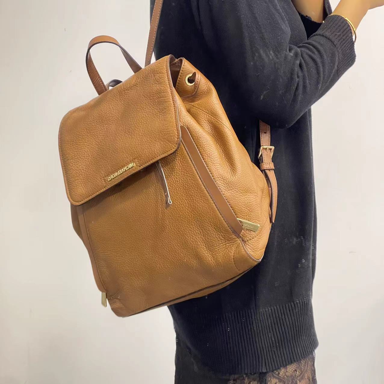 95新 MICHAEL KORS/迈克高仕 【福】咖色双肩包 男士女士