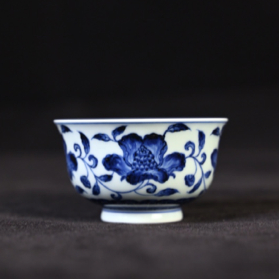 雯华堂 青花手绘缠枝山茶花撇口杯 满容约80cc 