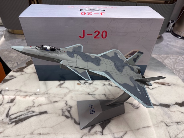 全新1/48 歼20（起落架可收放）隐身战斗机合金成品模型