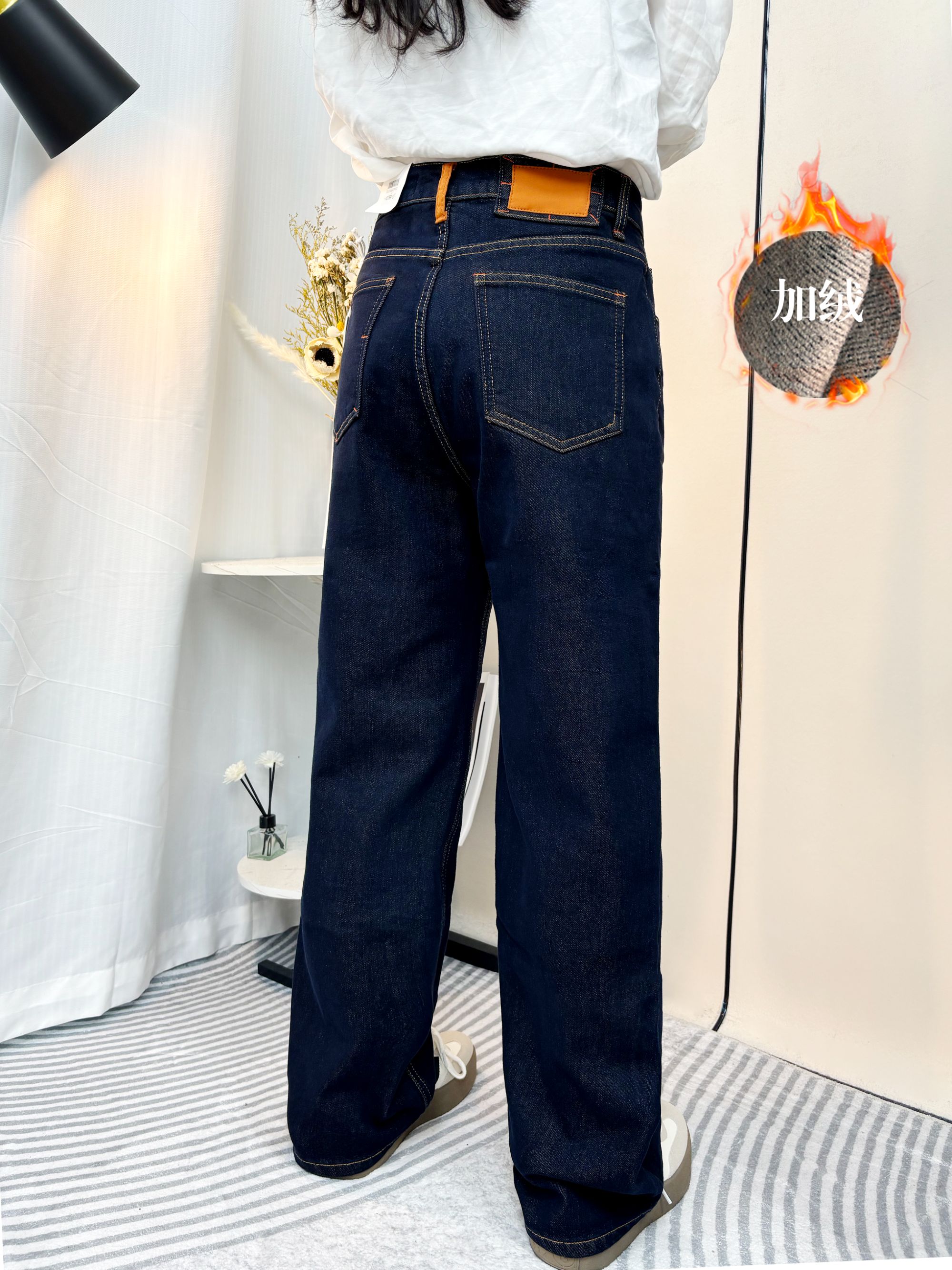 SU【769】62花愫敏MWMA加植绒橙标丹宁色窄版直筒牛仔裤~
