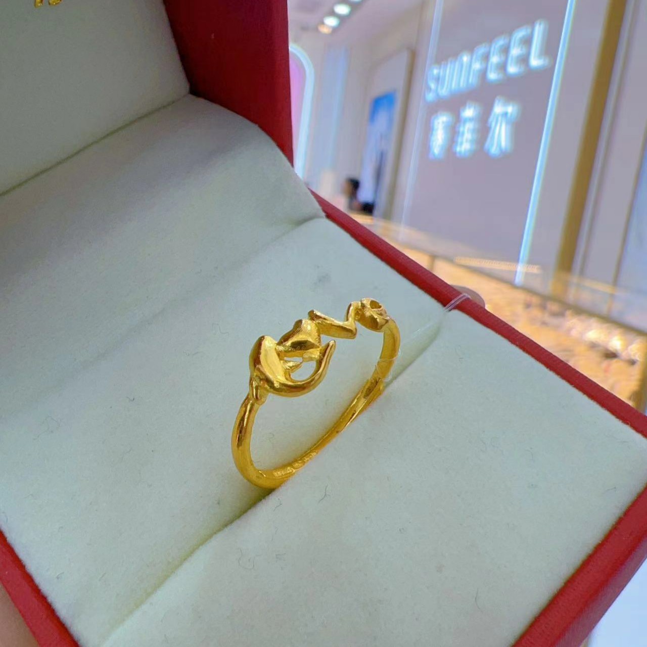 【赛菲尔黄金】足金999.9爱的礼物海豚love纯金戒指男朋友