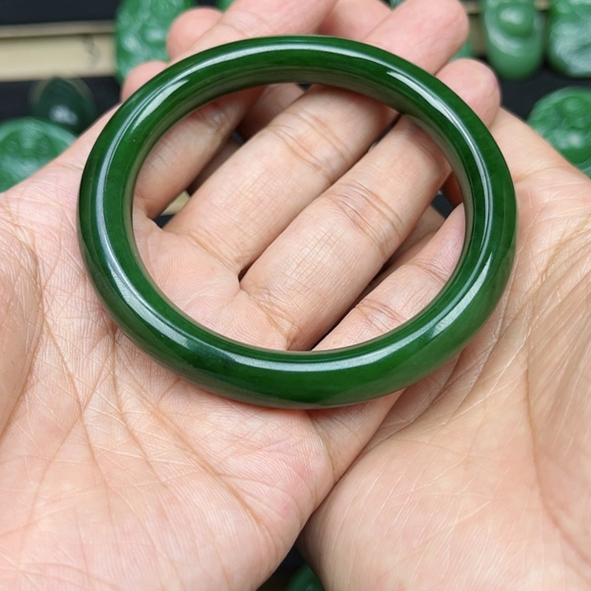 【闪购商品】和田玉（碧玉）手镯未镶嵌初*