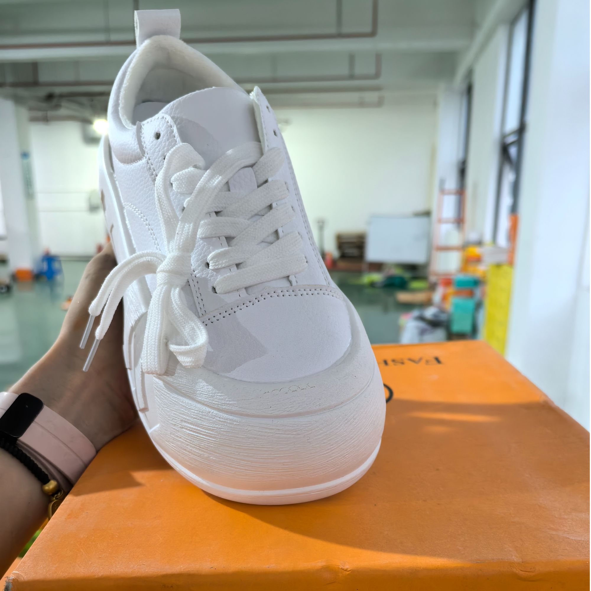 《小铺》休闲时尚女鞋加绒916号