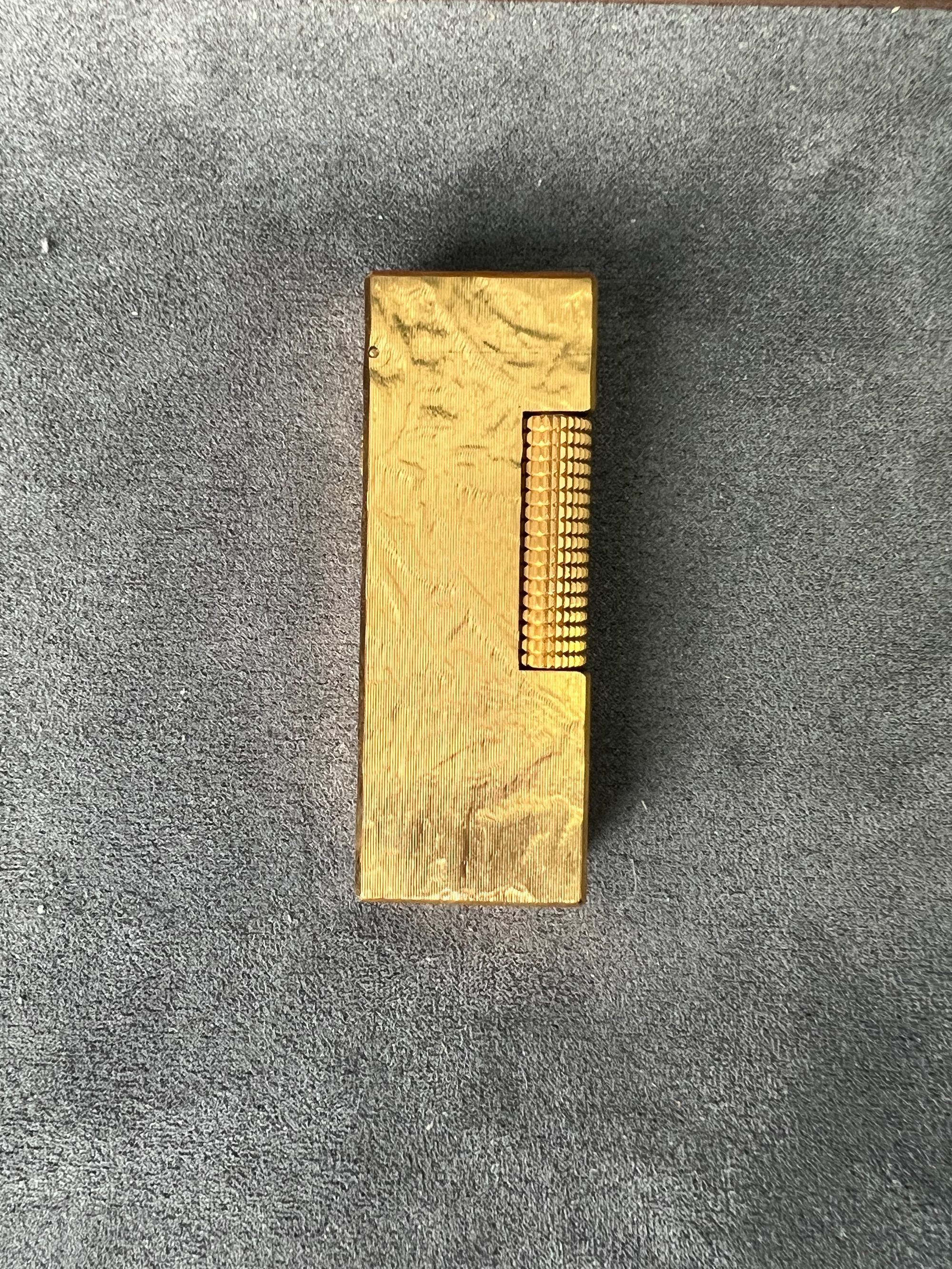 莫卡直播间专用中古打火机93号链接（金浮雕）