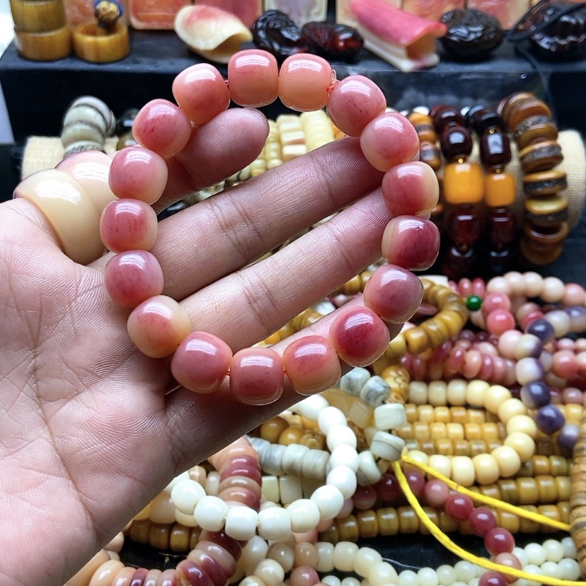 【闪购商品】驼骨根雕淮****训