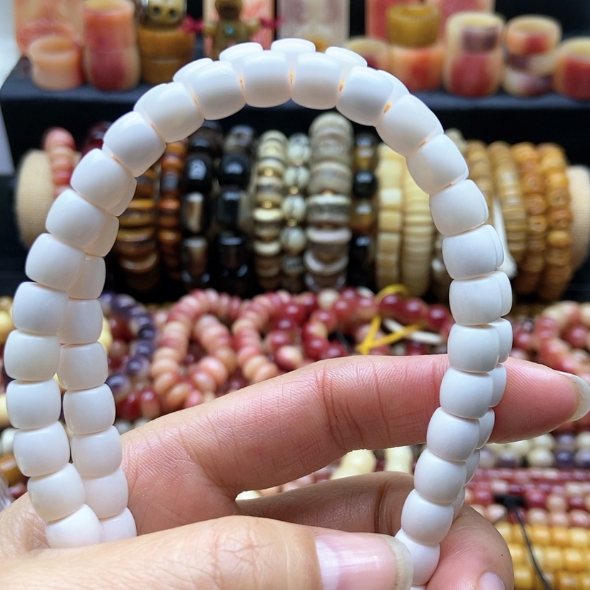 【闪购商品】驼骨根雕初*、