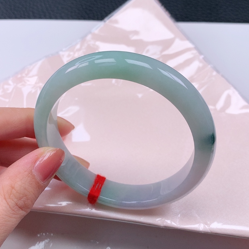 【闪购商品】翡翠手镯未镶嵌(****）