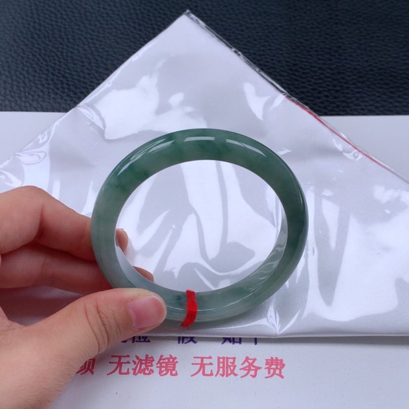 【闪购商品】翡翠手镯未镶嵌阿*