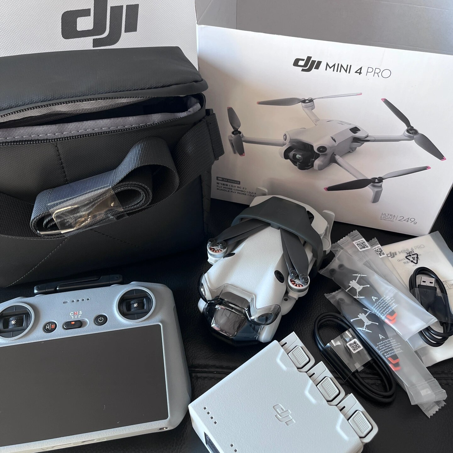 95新 DJI/大疆 迷你4pro全向避障专业航拍便携稳定智能折叠飞行
