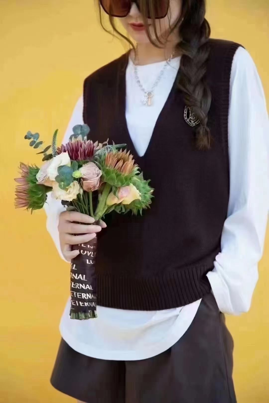 玛丝恩迪 羊毛马夹V领时尚百搭学院风毛衣针织衫休闲春季70137