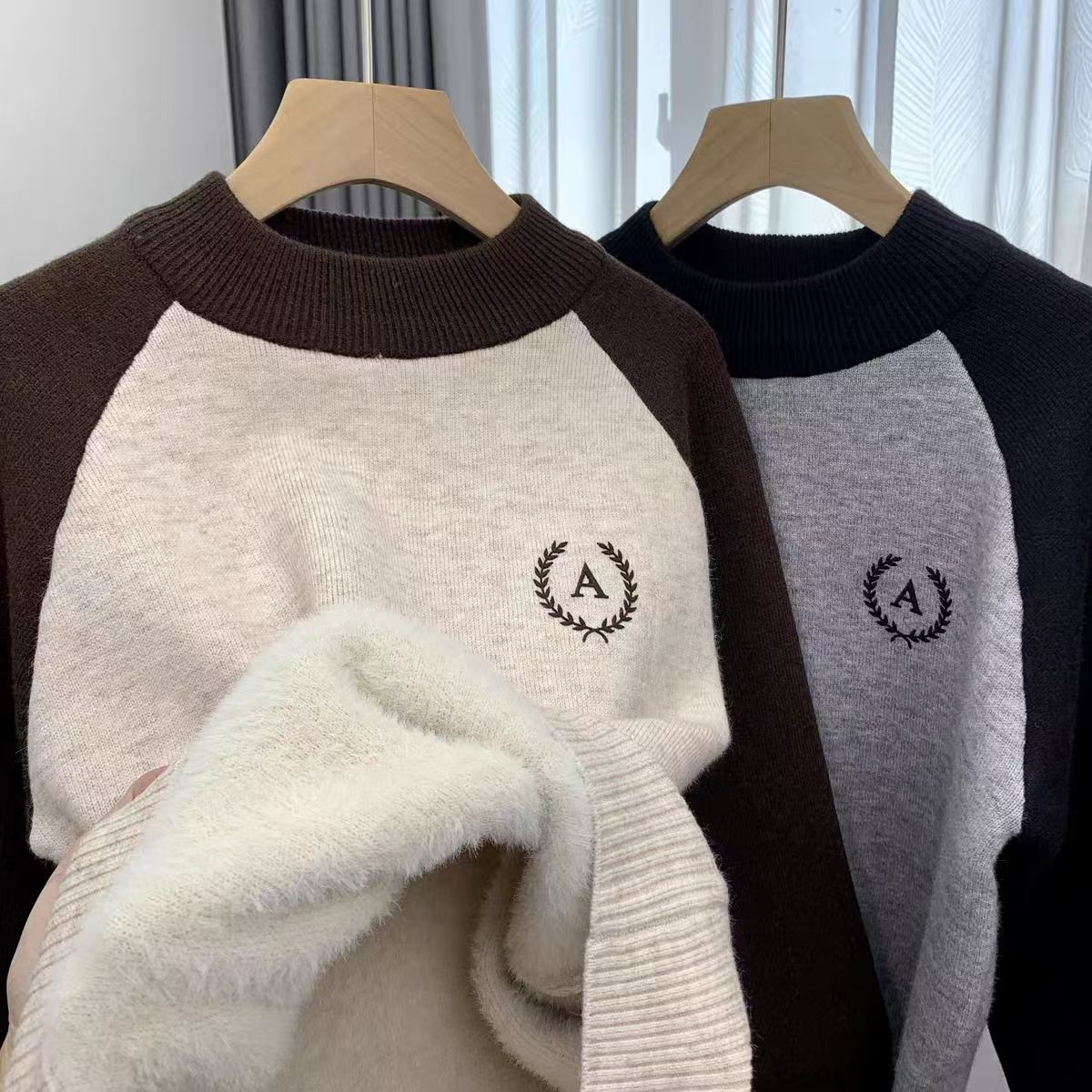 男童一体绒冬装撞色插肩袖圆领毛衣2024新款中大儿童加厚打底衫潮