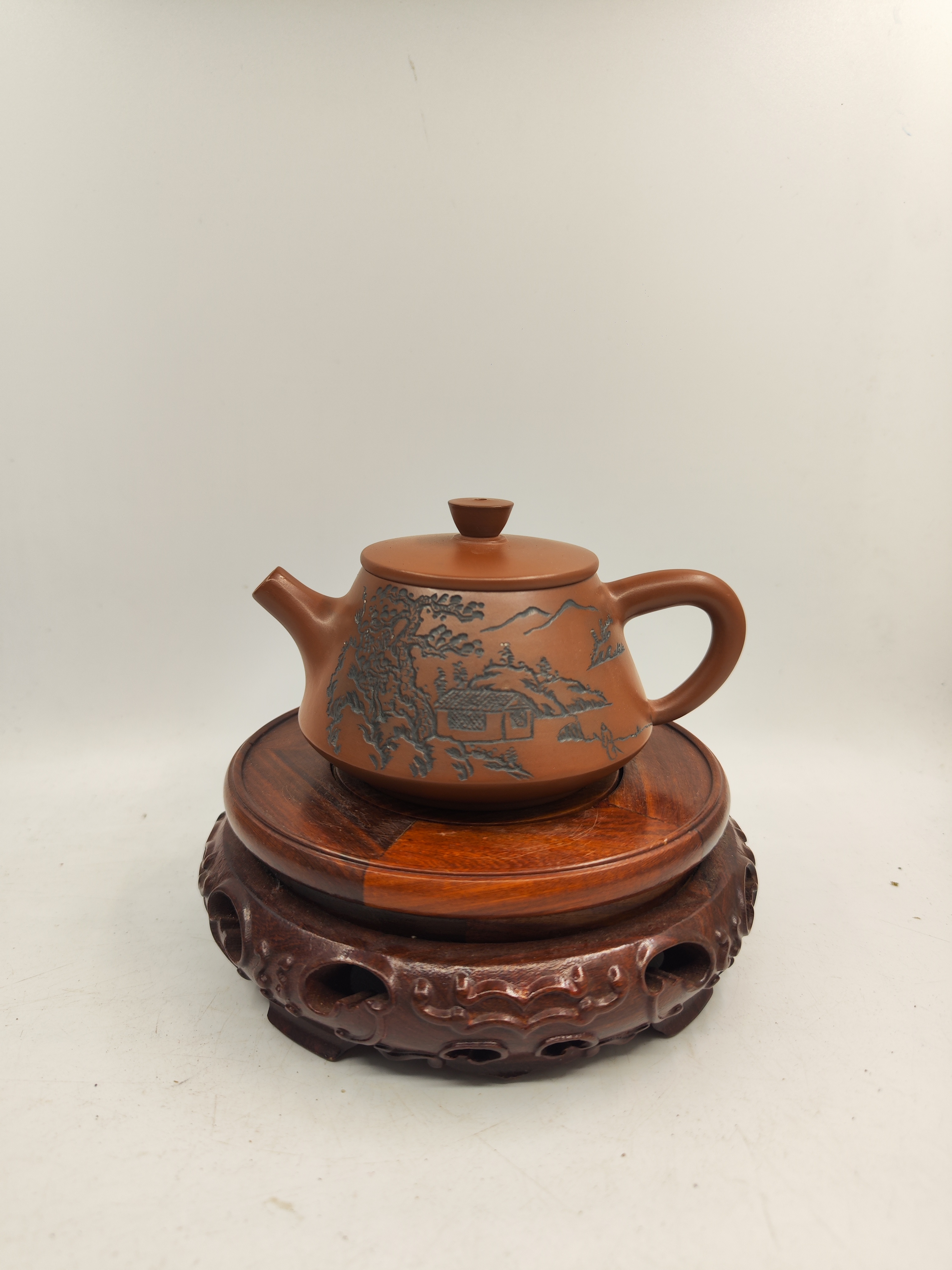 约200毫升左右 广西钦州坭兴陶茶壶精品 泡茶壶 精品 彩绘 全手工