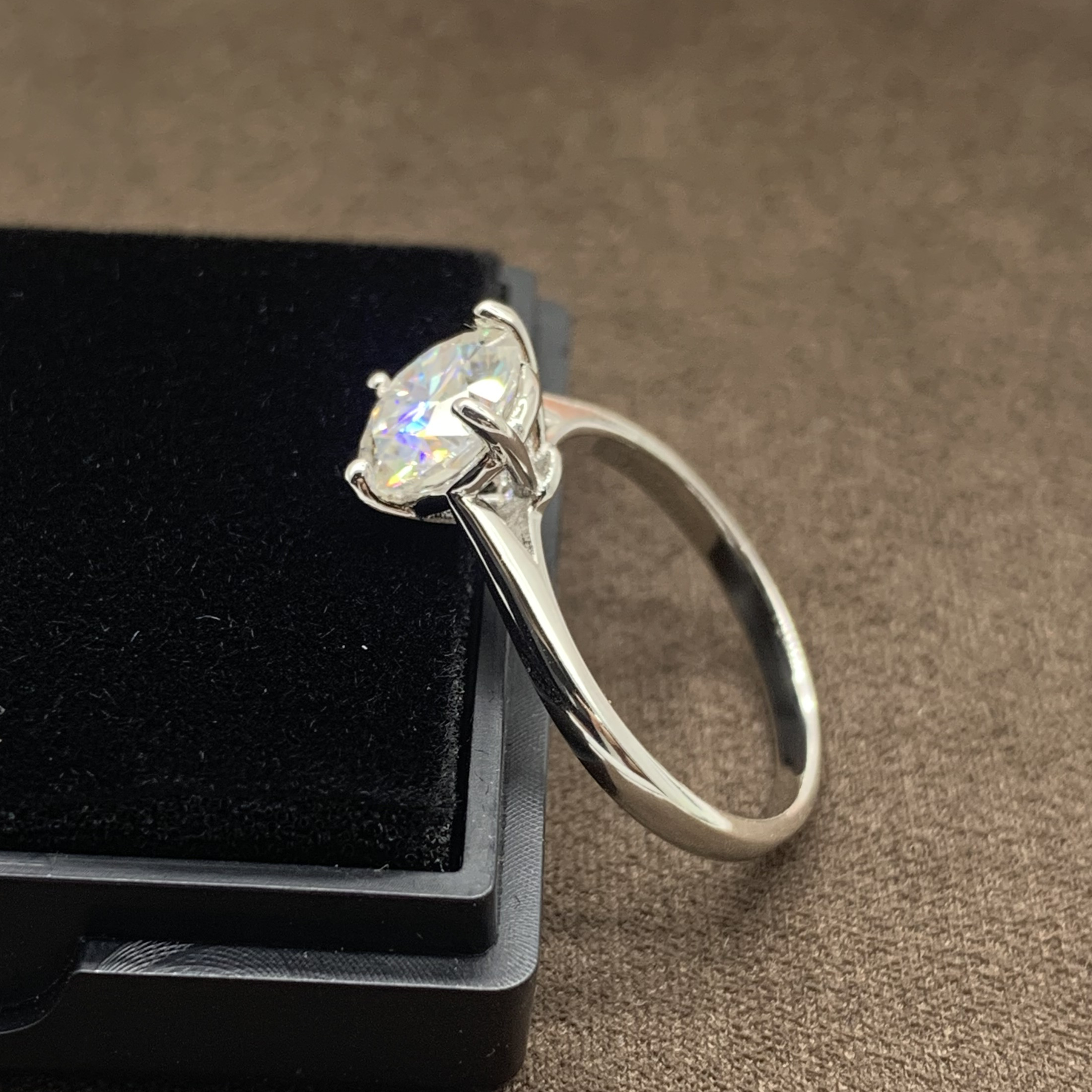 合金莫桑石戒指 经典四爪3克拉八心八箭莫桑钻戒指银戒指时尚女戒