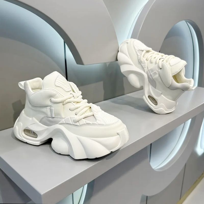 精品男鞋秋冬新款韩版时尚天使之翼老爹鞋帅气男士内增高鞋