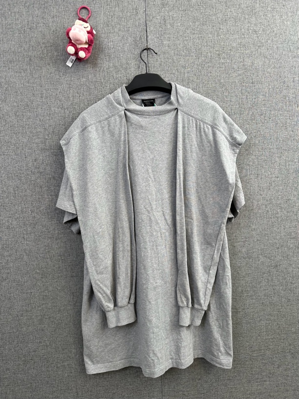 99新 Balenciaga/巴黎世家 2码/巴黎世家灰色假两件 24ss/r148