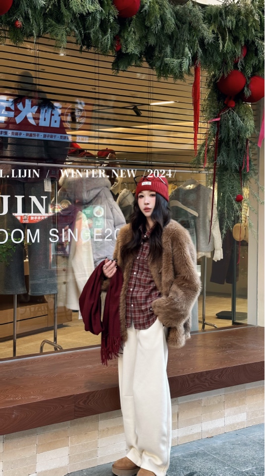 洛俪金冬季新款外套