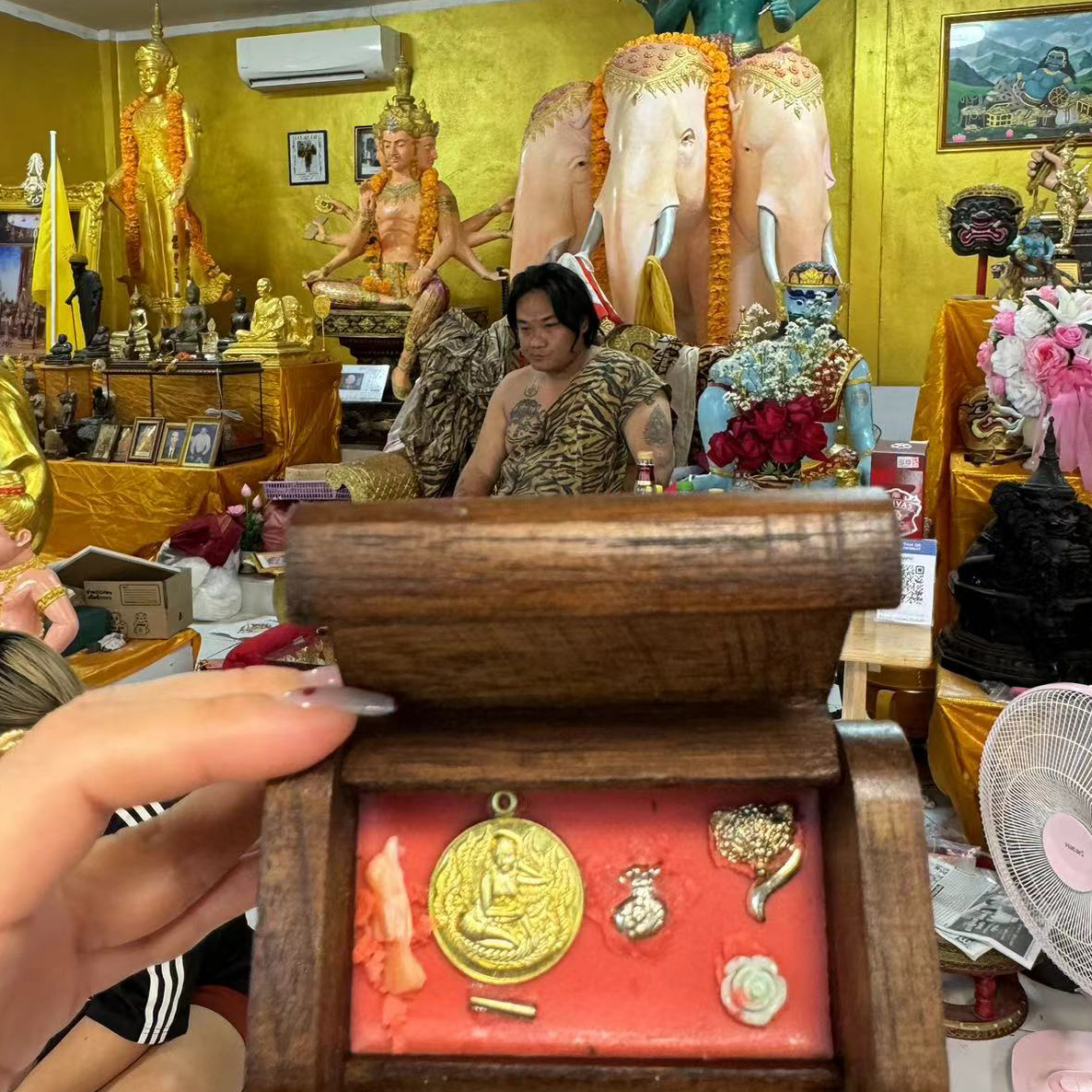 姜凯木木愿愿盒盒装饰品