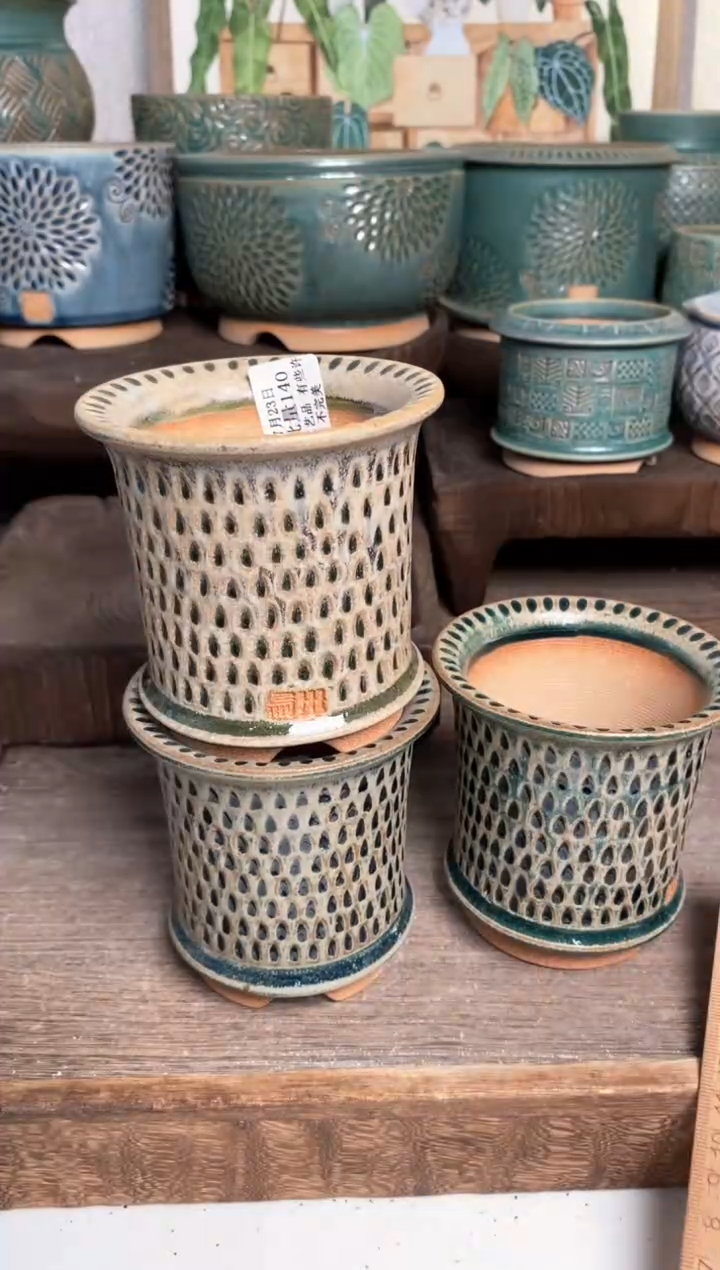 【闪购商品】红陶20CM以下7-23-140大瑕疵口颜色混一个