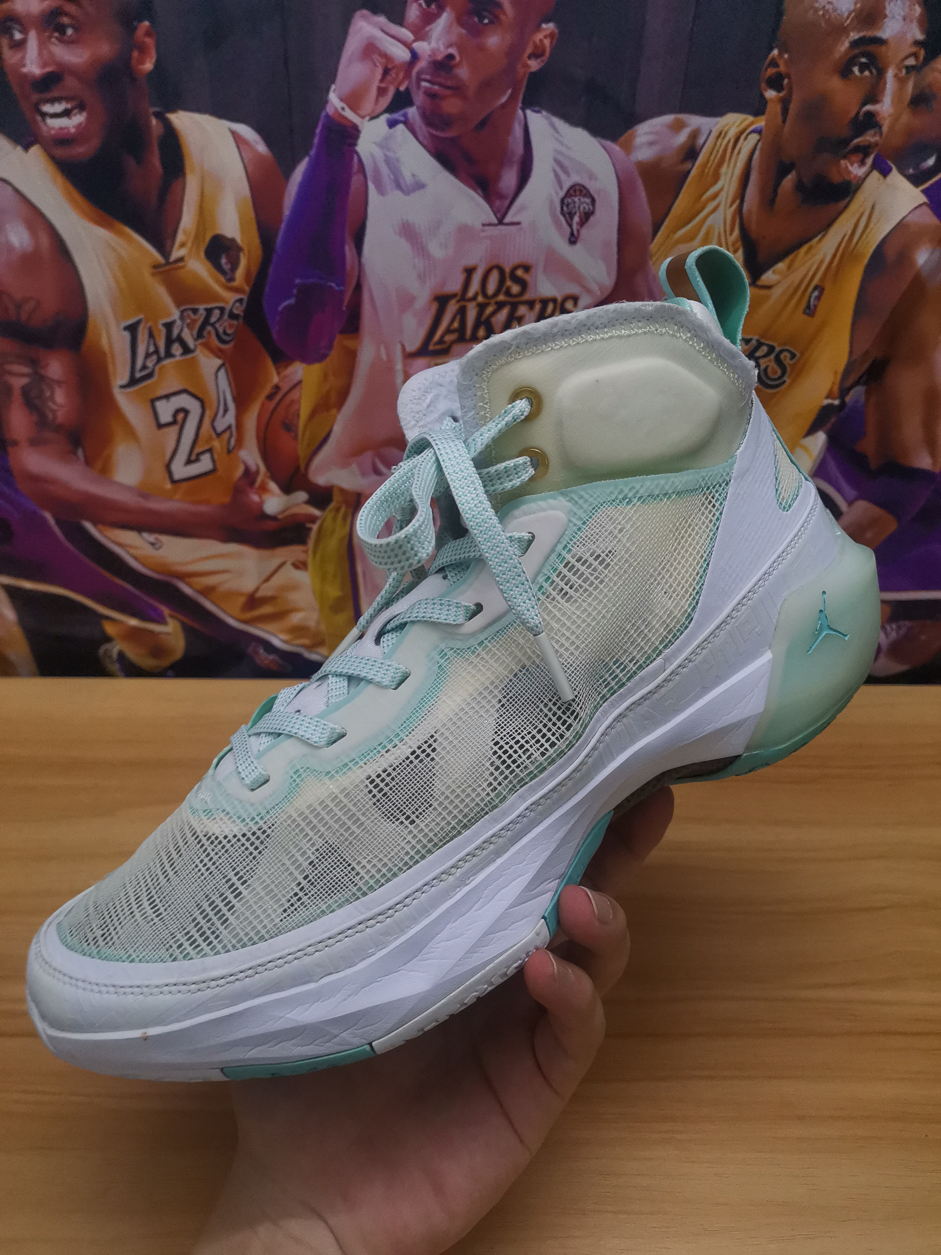 97新43码aj37郭艾伦白绿翡翠绿高帮篮球鞋运动鞋/配盒