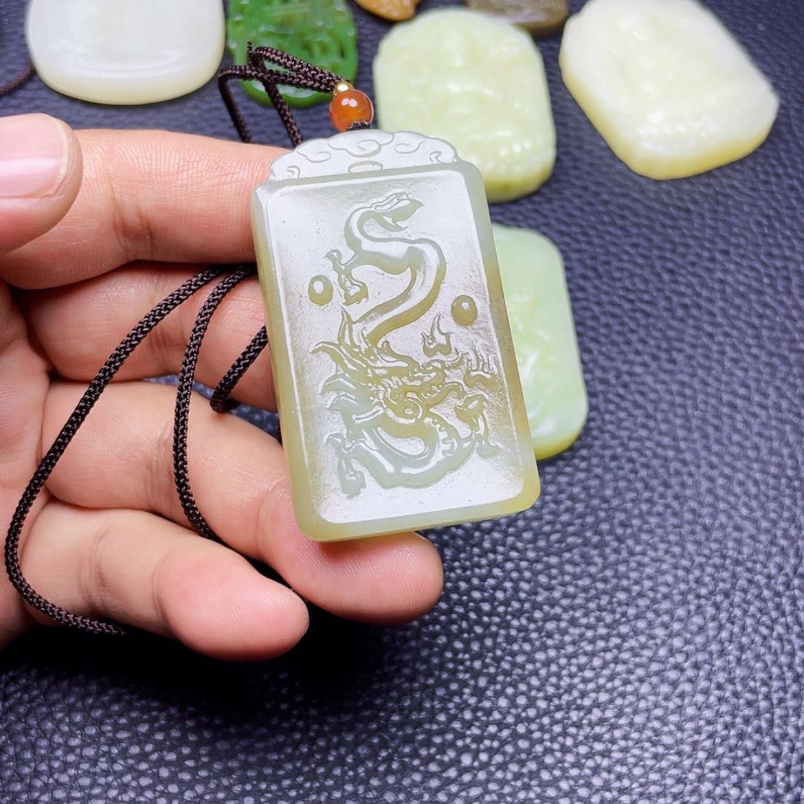 【闪购商品】和田玉颈饰未镶嵌