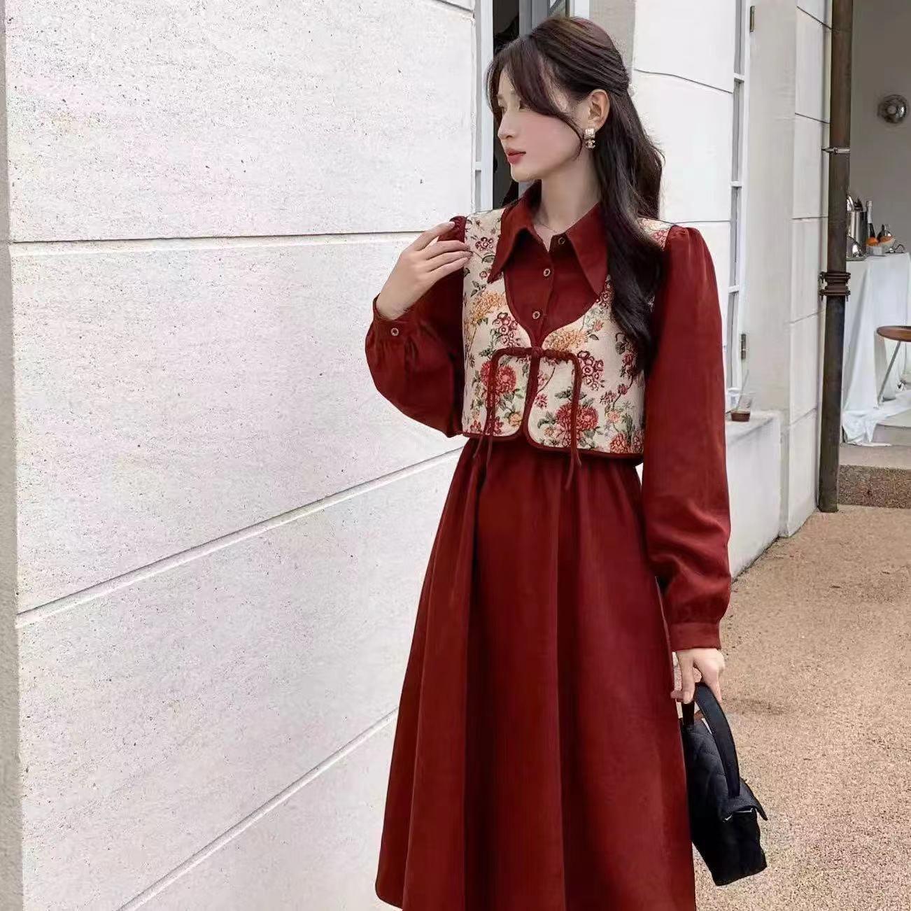 新中式连衣裙新款复古盘扣灯芯绒年轻两件时尚设计感套连衣裙女潮