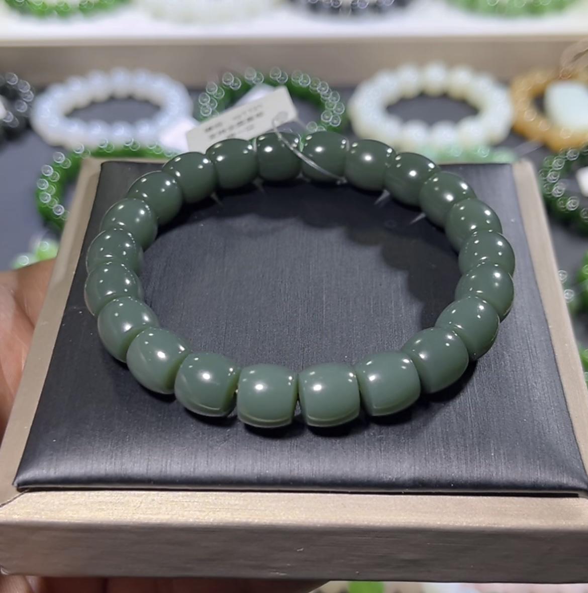 高端和田玉手串新疆青玉超一细手串约10mm单圈时尚直切素圈