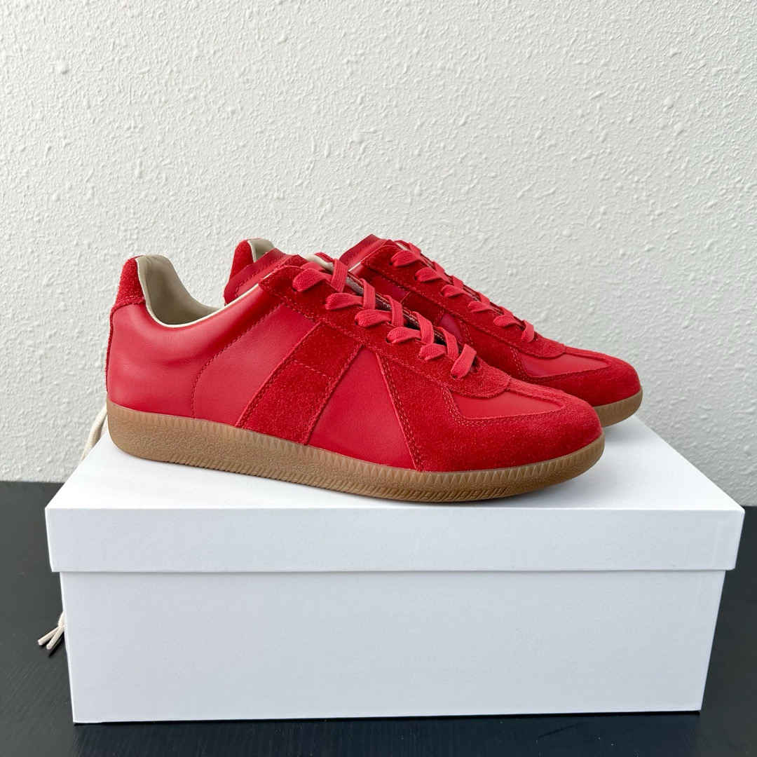 莞产！经典时尚德训鞋35-40码6色入百搭明星同款系带复古牛皮