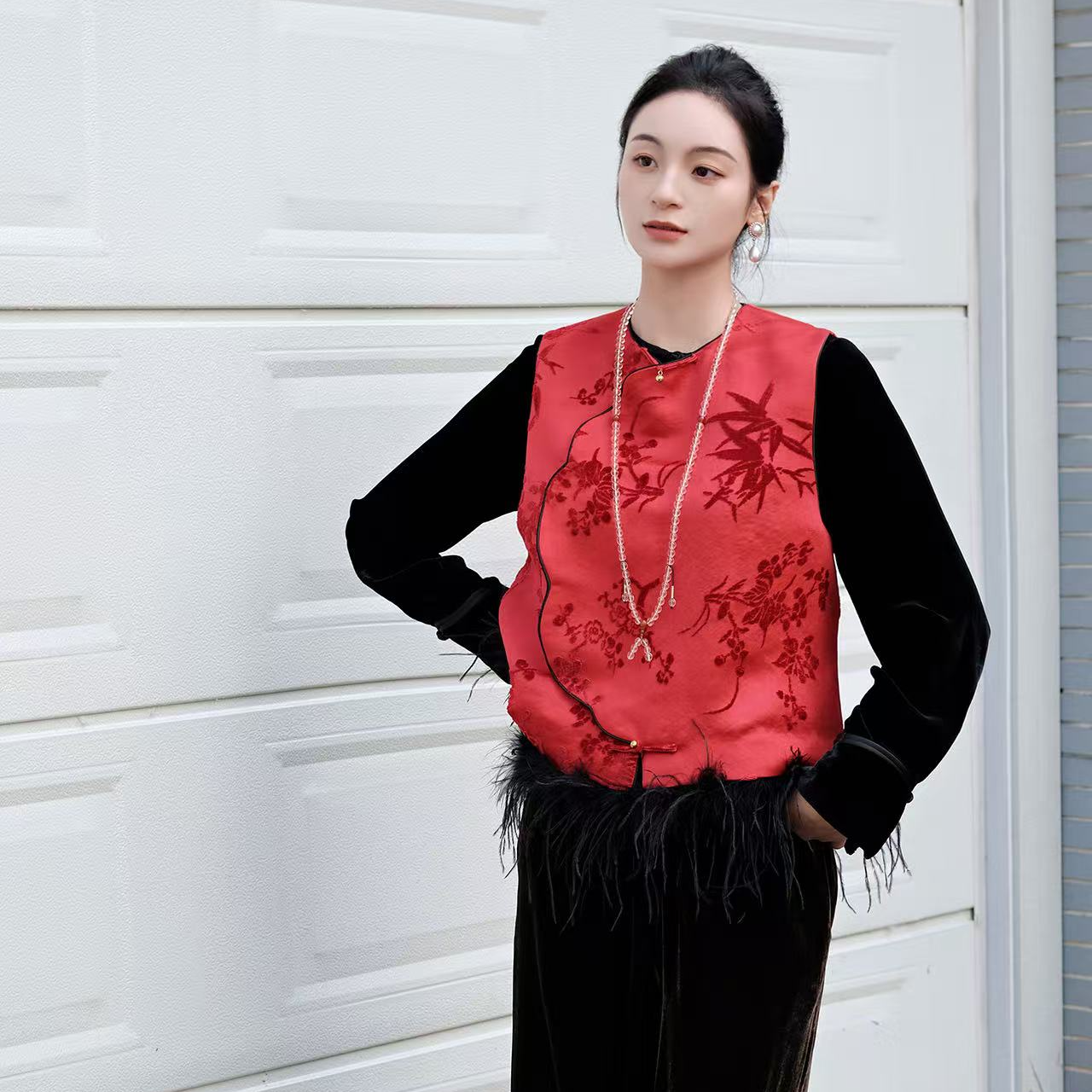 盛唐牡丹梅兰竹菊漳缎配鸵鸟毛马甲