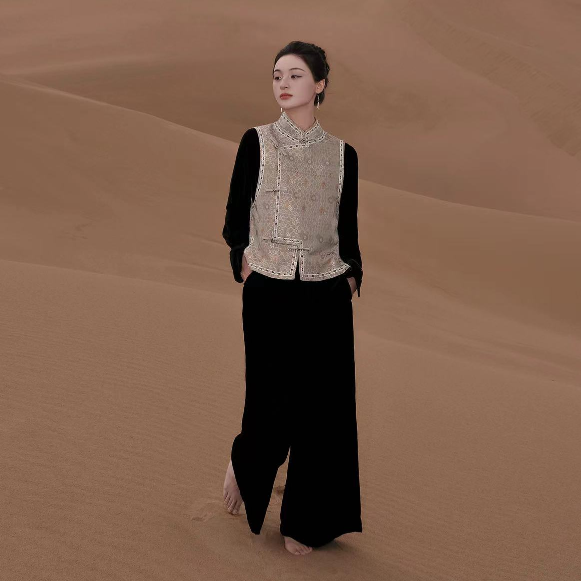 盛唐婧新中式丝绒阔腿裤黑色新款时尚洋气百搭女装国风新中式女装