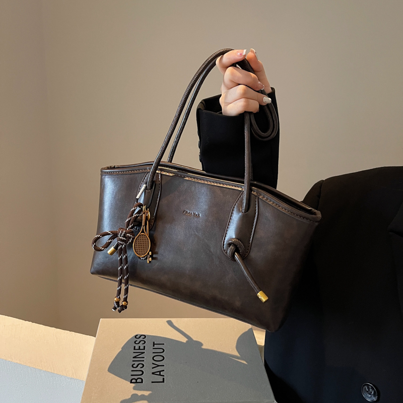 新款小众时尚复古通勤单肩包简约百搭高级感洋气大容量托特包