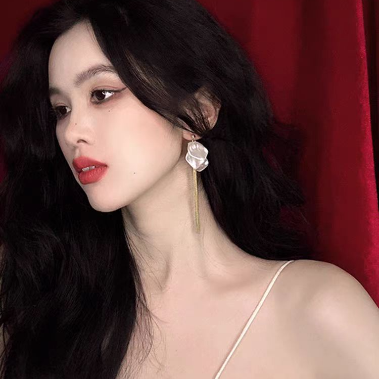 铜合金耳饰 法式气质白花长款流苏耳环女高级轻奢耳环N1852