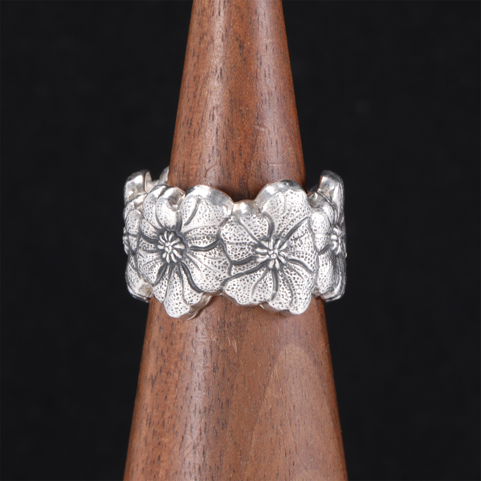 99新  小花6娜 51号 BUCCELLATI 雏菊彩宝宽版开口戒指