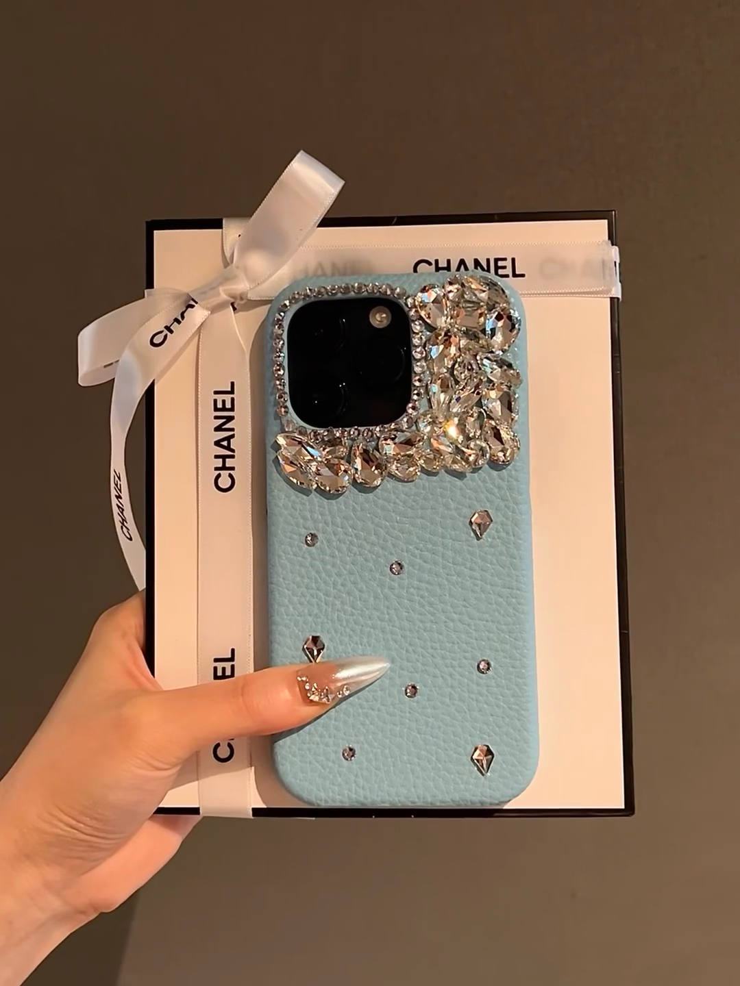 高级感皮纹闪钻适用iPhone15promax手机壳潮牌12苹果14欧美13防摔