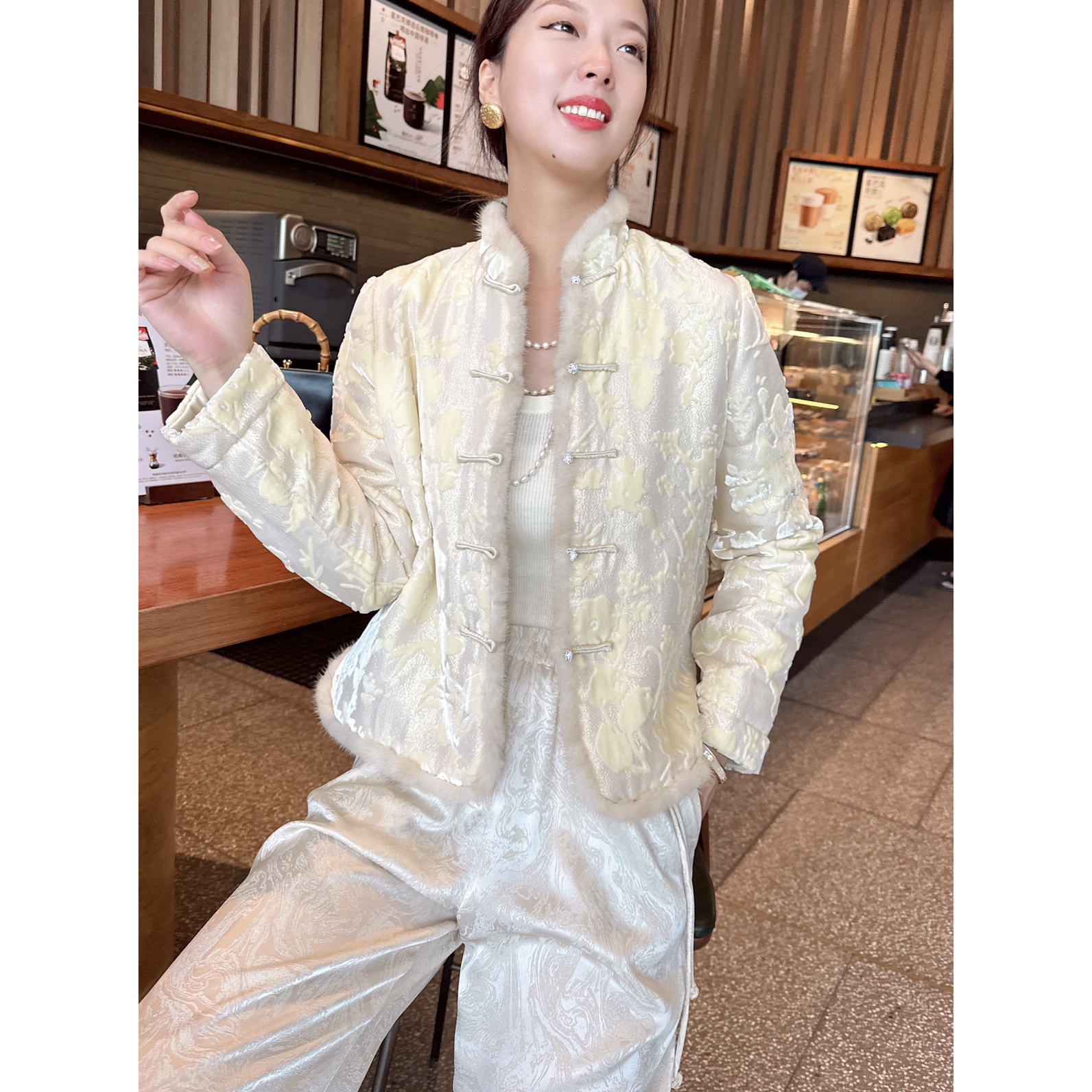 【老罗家】原创丝绒棉衣女金线桑蚕丝绒烧花轻奢中式贵气短款棉服