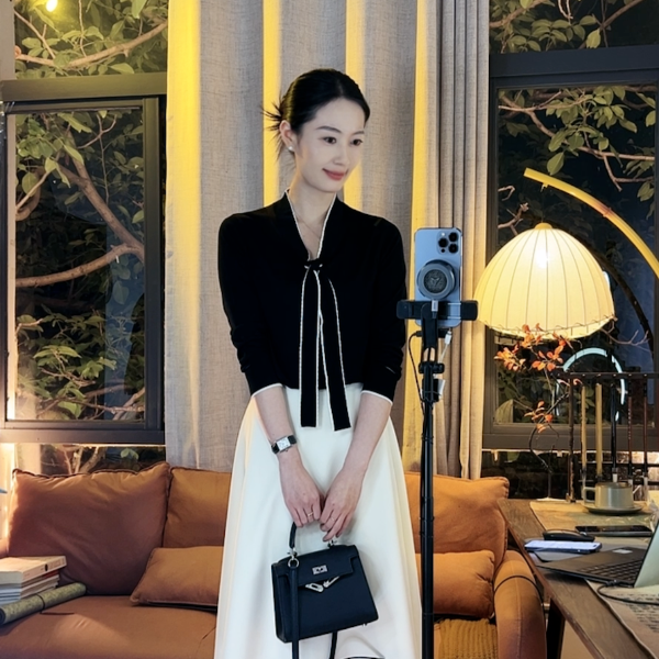 MOLAN OOTD“知秋”秋款精纺羊毛衫轻奢气质百搭莫兰ML-W070102