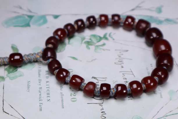 天然琥珀蜜蜡车厘子马蹄手持女款手工女士百搭素圈简约轻奢单圈