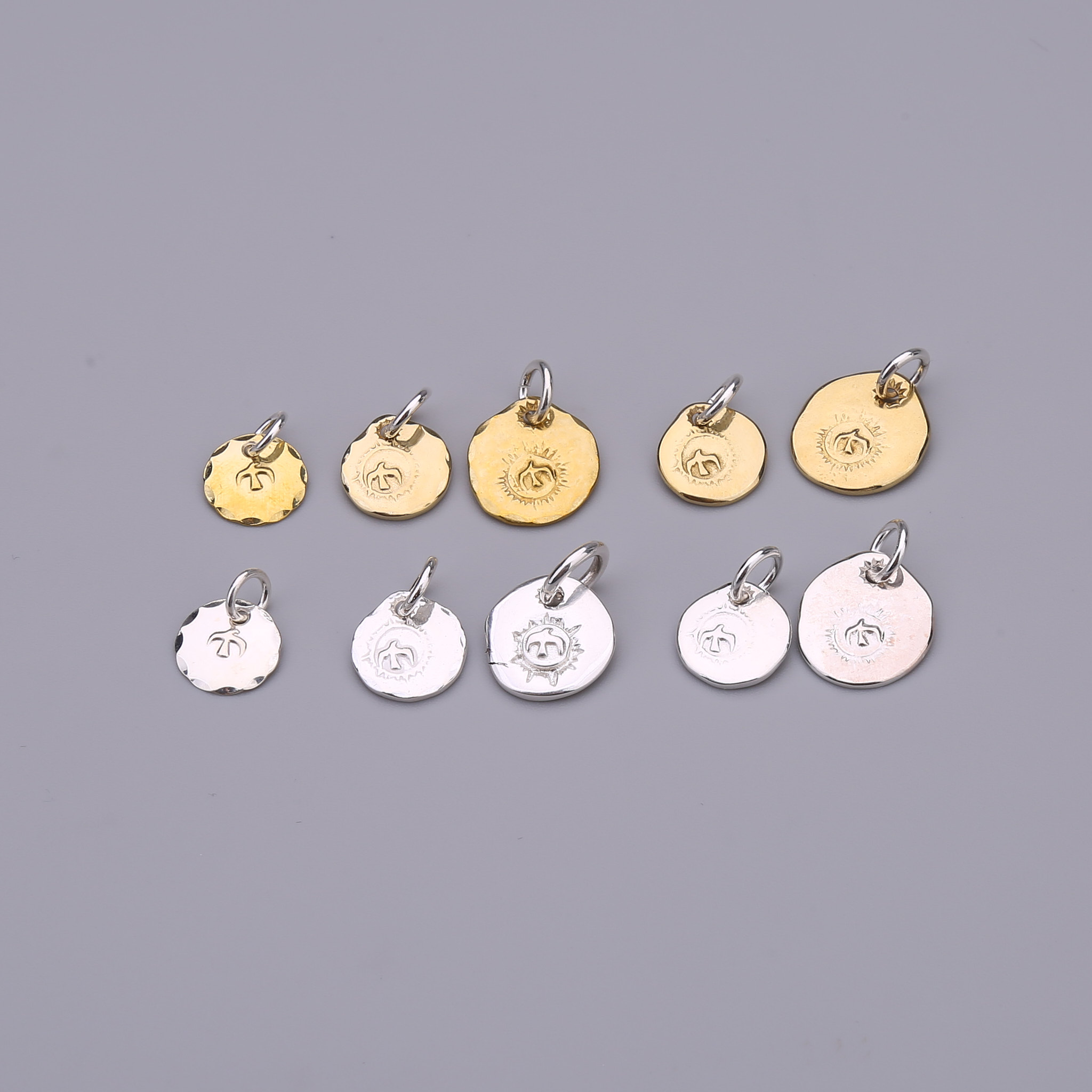 京牧 925银银制品 顶版 goros 项链配件小银饼金饼点侧挂精工吊坠