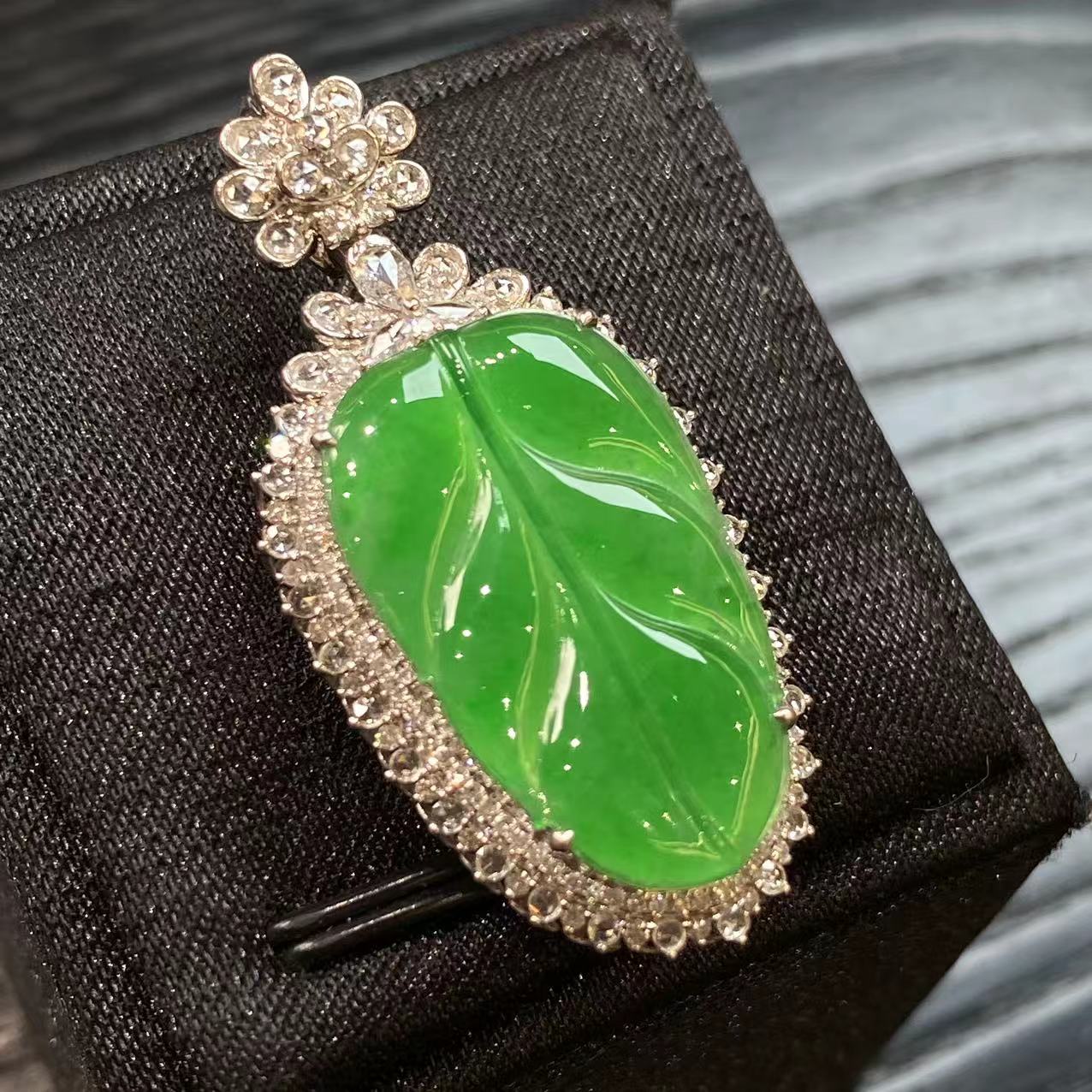 天然缅甸镶嵌吊坠叶子18k链接定制专用