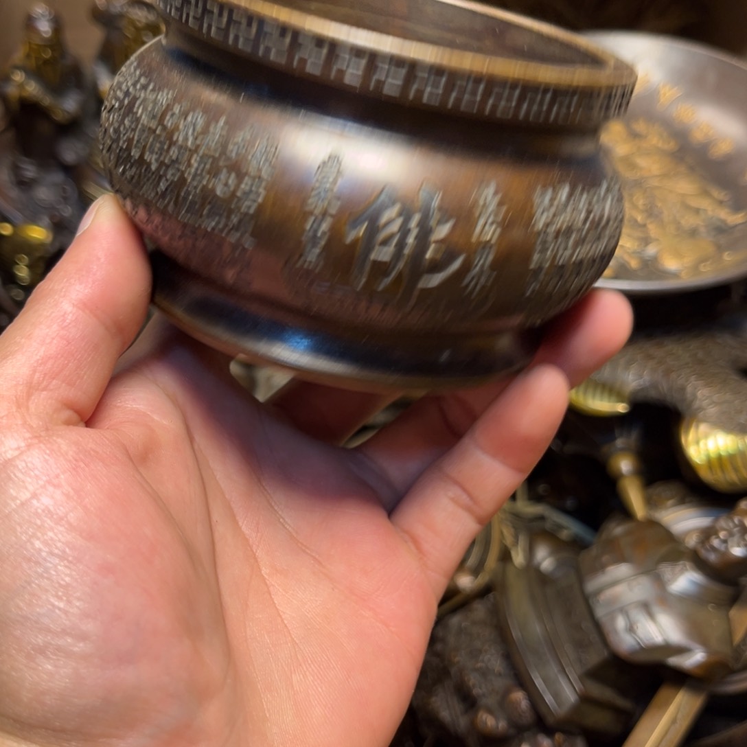 铜摆件等产品的生产和销售