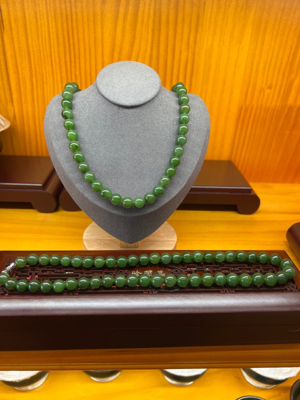 西藏仁布玉茶碗茶杯