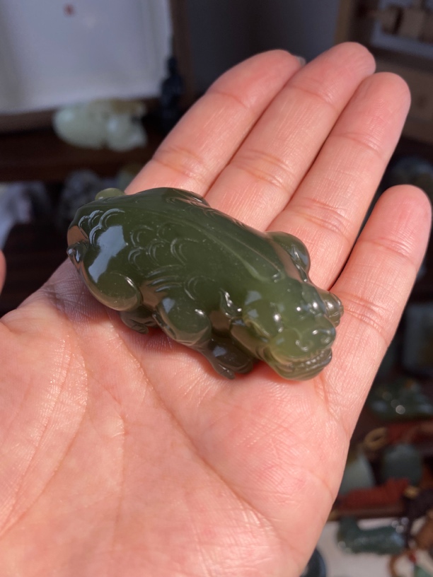 和田玉青海料 湖水绿貔貅吊坠手把两用