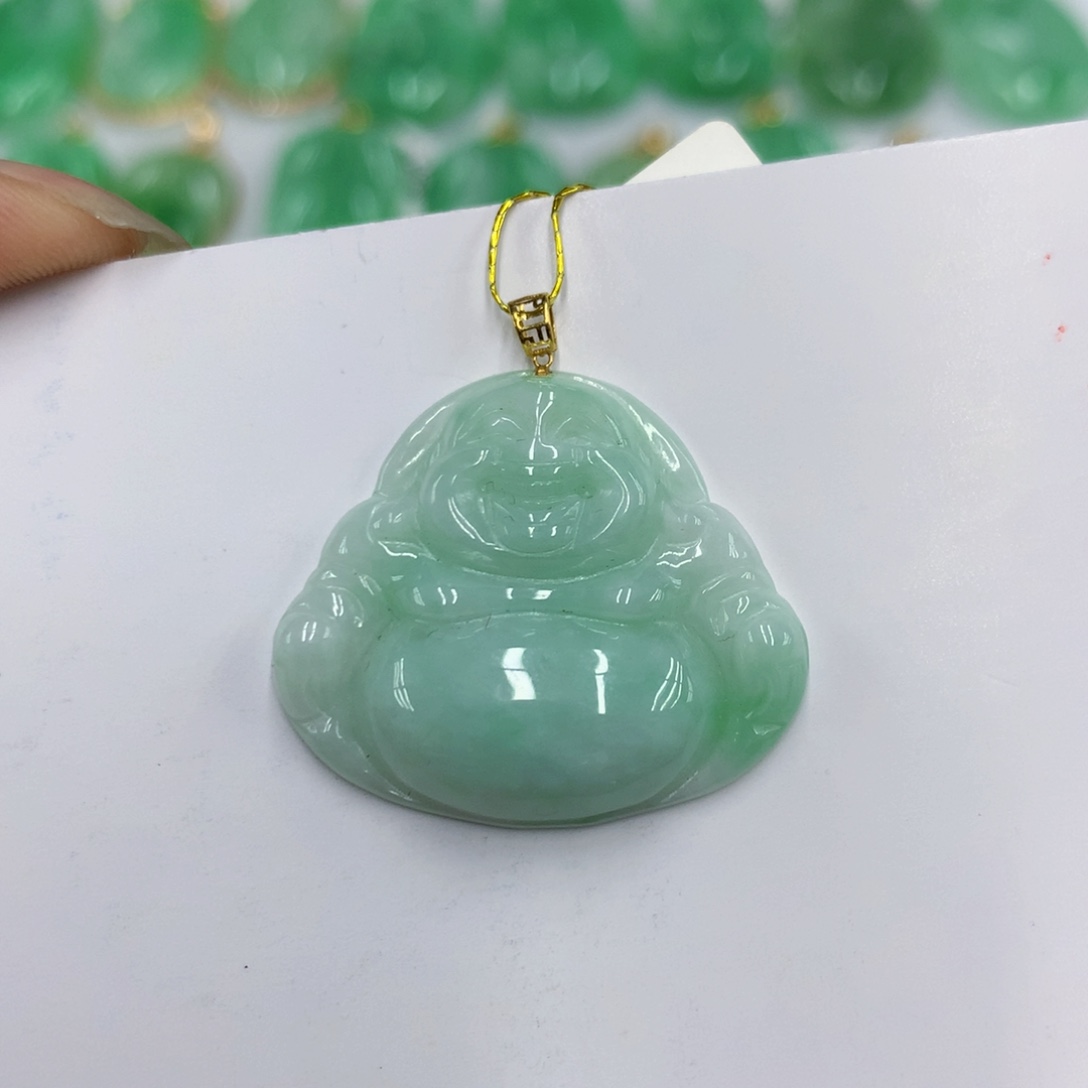 翡翠颈饰18K金镶嵌翡翠