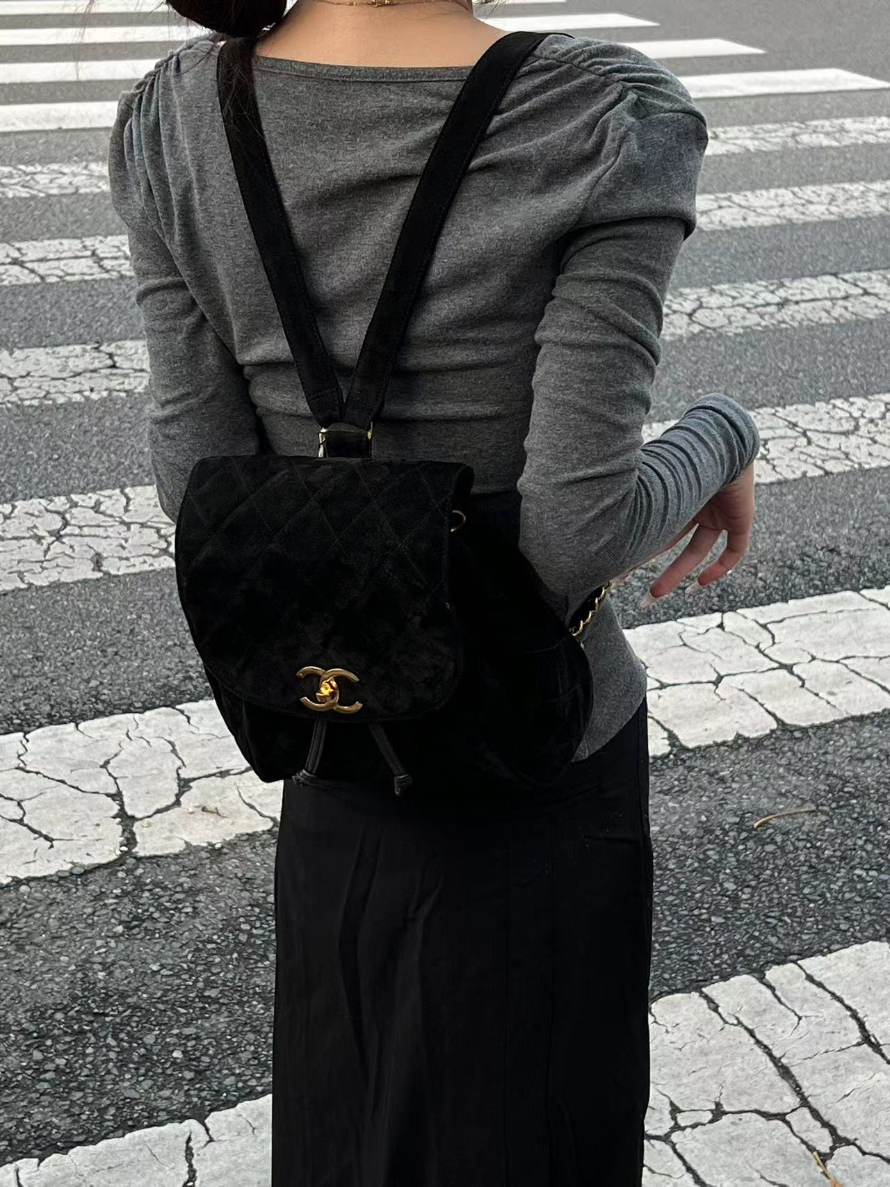 95新 Chanel/香奈儿 4647 黑色金扣麂皮贝嫂双肩包91-94
